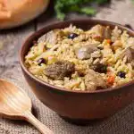 D das melhores receitas de pilaf numa multicooker e numa panela: os vizinhos vão correr para o aroma D das melhores receitas de pilaf numa multicooker e numa